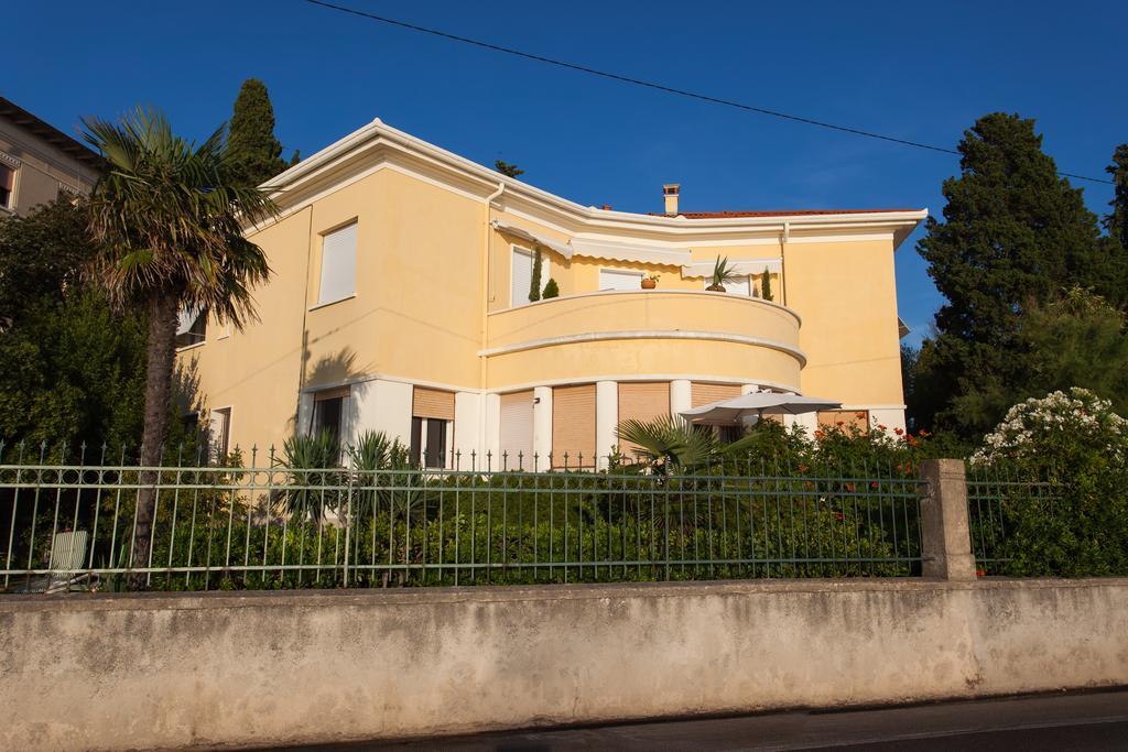 Apartment Ira Zadar Pokoj fotografie
